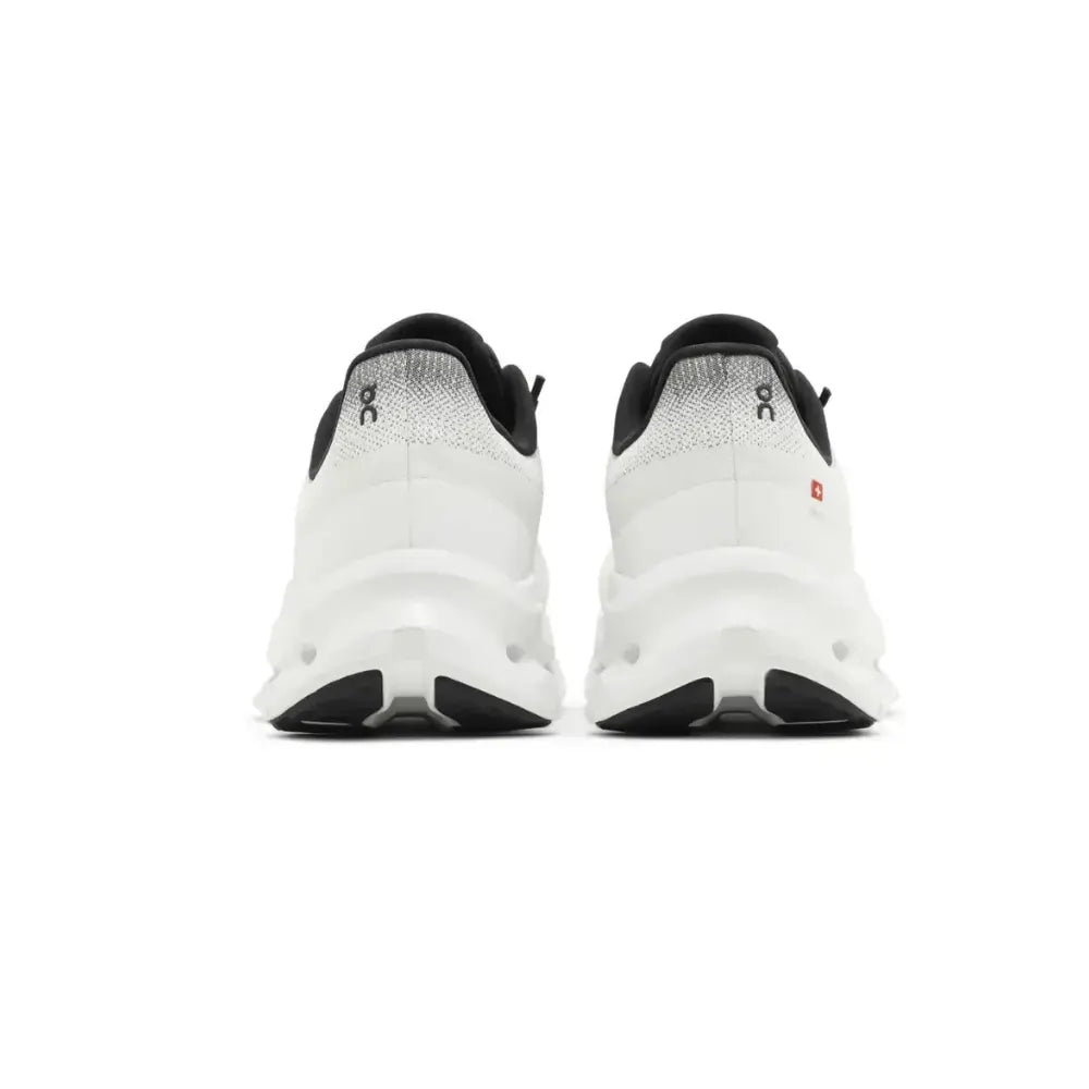 Running Cloudtilt Black Ivory