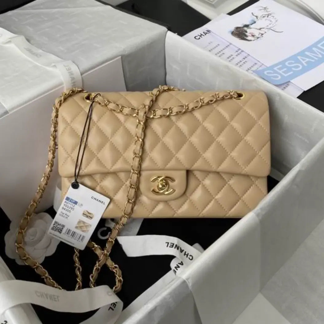 Classic Leather Flap Bag Medium