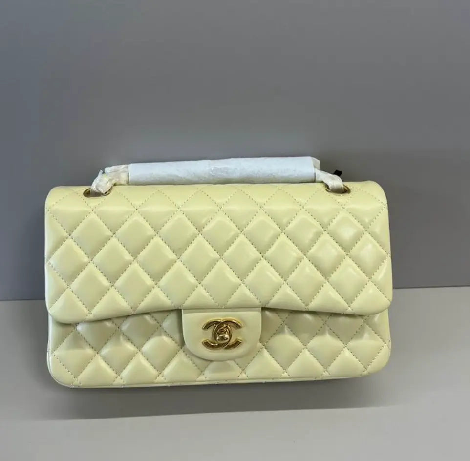 Classic Leather Flap Bag Medium