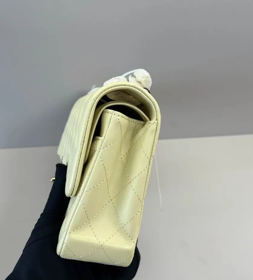 Classic Leather Flap Bag Medium