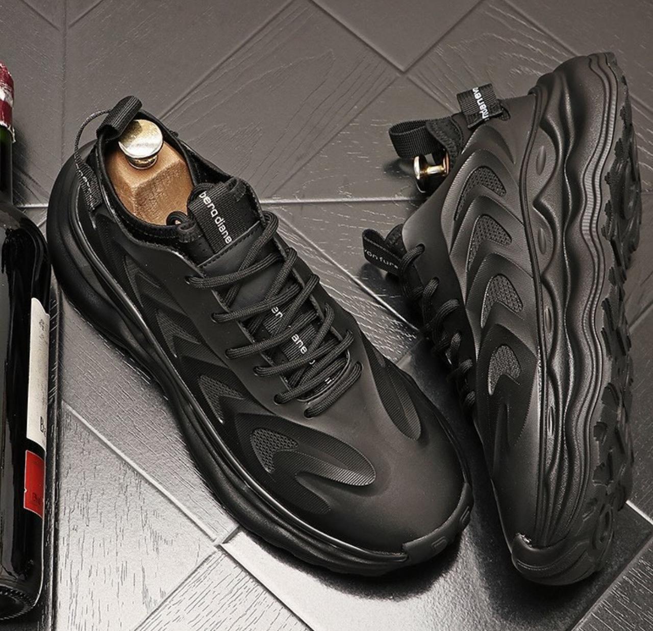 UCUG Arrow Unisex Sneakers